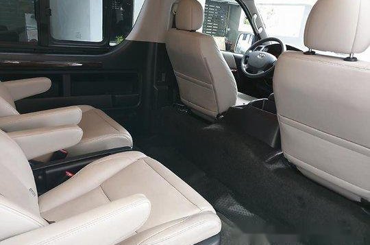 Toyota Hiace 2016 for sale-9