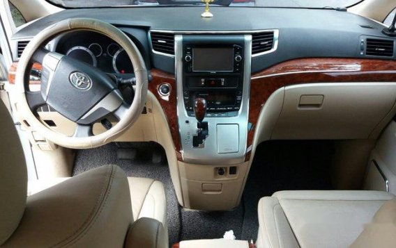 Toyota Alphard 2011 for sale-3
