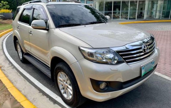 Toyota FORTUNER GAS 4X2 AT 2012 for sale