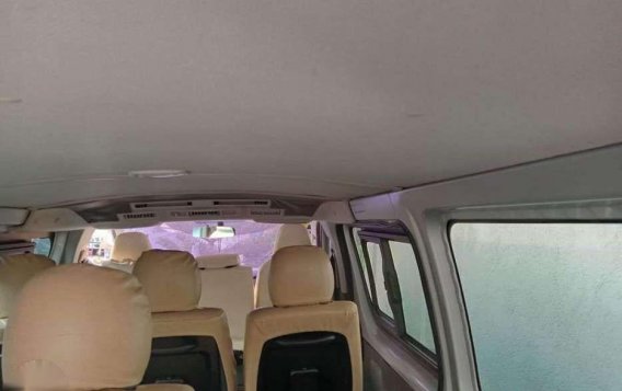 Like New Toyota Hiace Commuter for sale-10