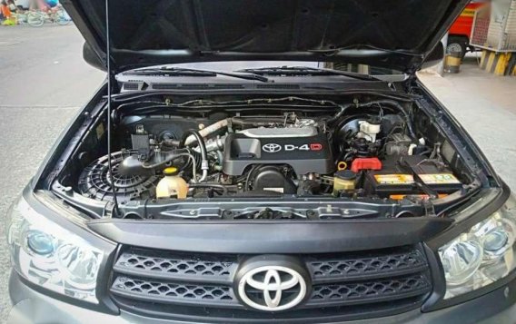Toyota Fortuner G 2011 for sale-7