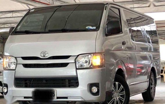 2015 Toyota Hiace Commuter for sale-1