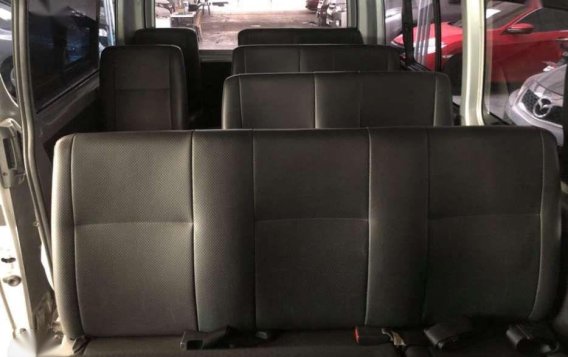 2015 Toyota Hiace Commuter for sale-8