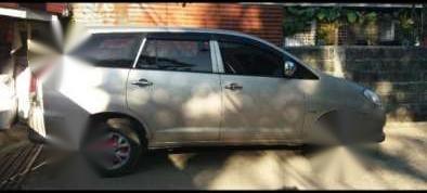 Toyota Innova 2.5E 2011 for sale-1