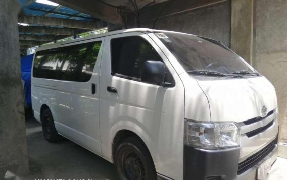 2015 Toyota Hiace Commuter 2.5 MT for sale-1