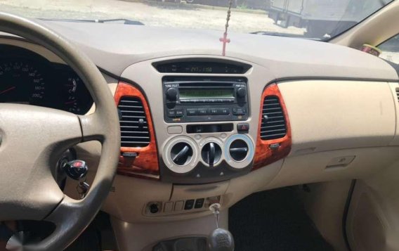 Toyota Innova G manual 2007 model for sale-7