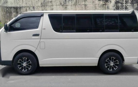 Toyota Hiace 2010 Commuter for sale-2