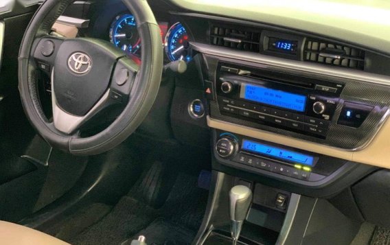 Toyota Corolla Altis 2015 for sale-8