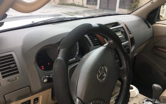 Toyota Fortuner 2010 for sale-4