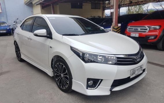 2014 Toyota Corolla Altis 2.0 V AT for sale