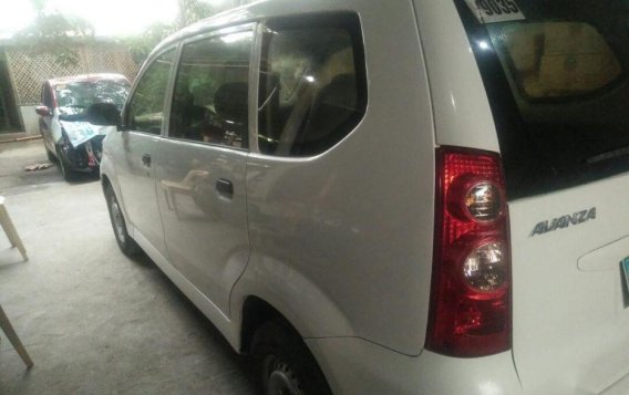 Toyota Avanza J 2010 for sale-1