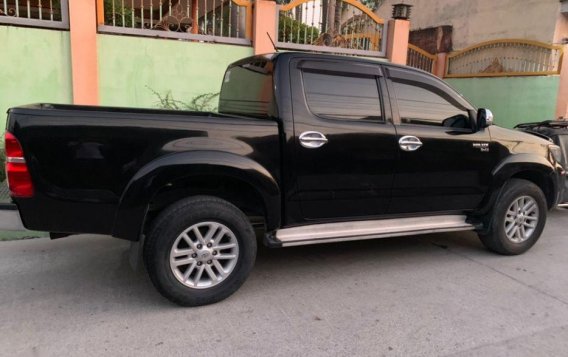 Toyota Hilux 2012 manual for sale-1