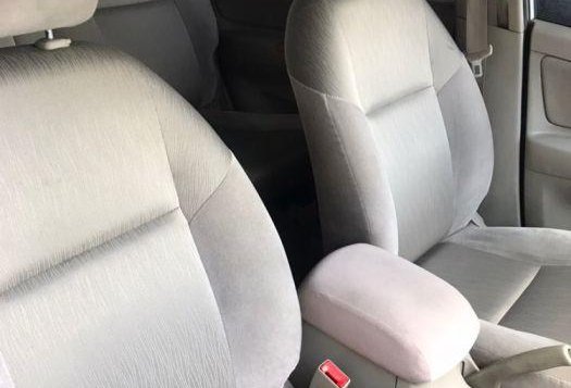 Toyota Innova G automatic 2010 for sale-4