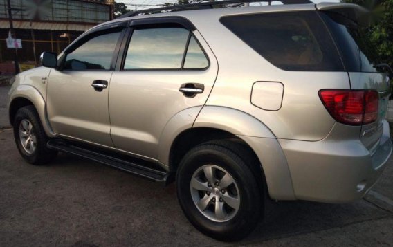 Toyota Fortuner G 2005 for sale-5