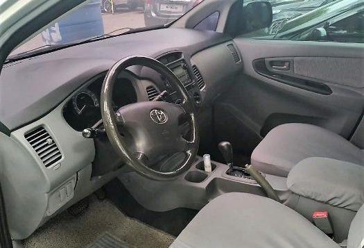 Toyota Innova 2010 for sale-3