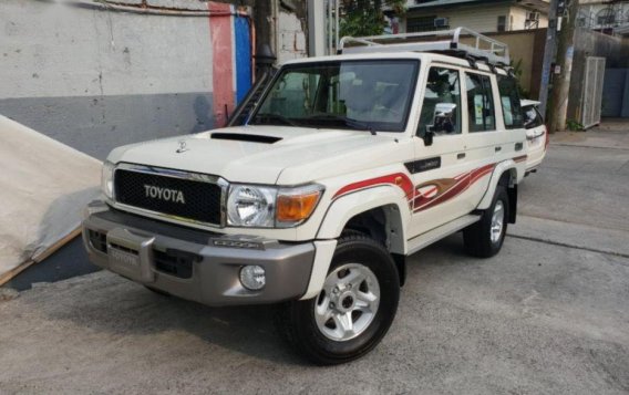 2019 Toyota Land Cruiser for sale-10