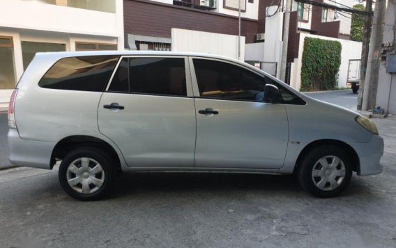 Toyota Innova J 2010 for sale-1