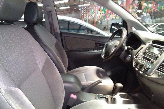 Toyota Innova 2014 E AT for sale-11