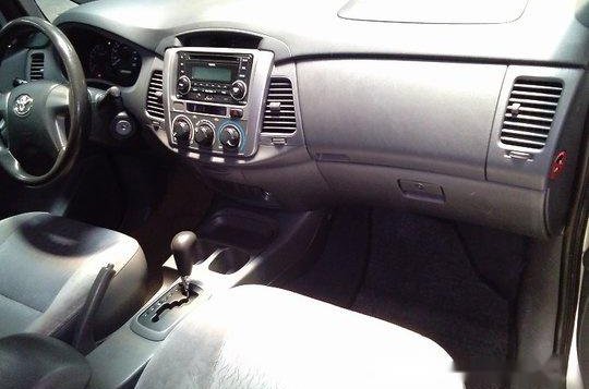 Toyota Innova 2014 E AT for sale-10