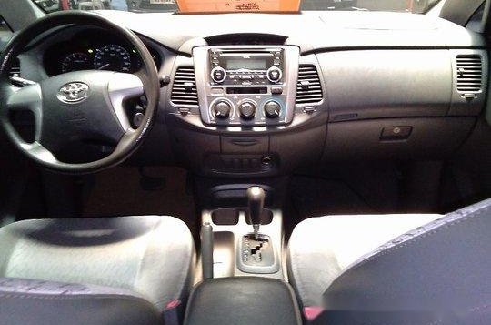 Toyota Innova 2014 E AT for sale-9