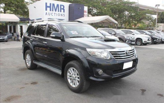 Toyota Fortuner V 2013 for sale-2