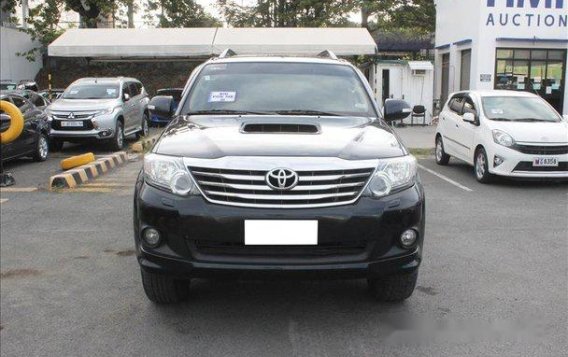 Toyota Fortuner V 2013 for sale-1