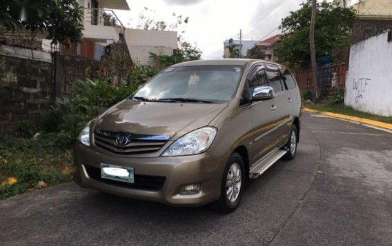 2010 Toyota Innova G for sale-1