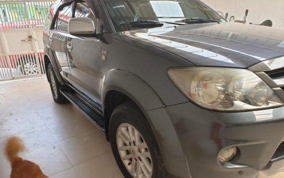 Toyota Fortuner G 2007 for Sale-2