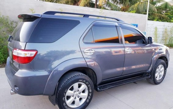 Toyota Fortuner G 4X2 Manual 2010 for sale-7