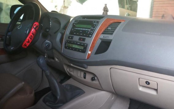 Toyota Fortuner 2010 for sale -3