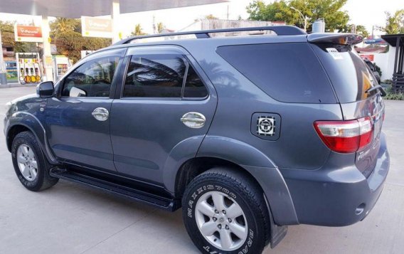 Toyota Fortuner G 4X2 Manual 2010 for sale-8