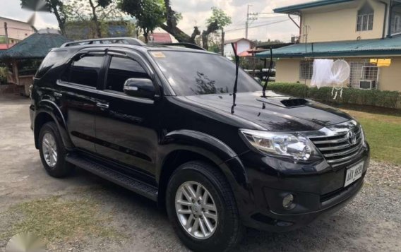 Toyota Fortuner V 2014 for sale-10