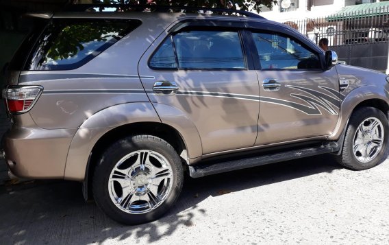 Toyota Fortuner 2010 for sale-1