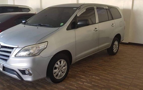 Toyota Innova E Manual 2014 for sale-3