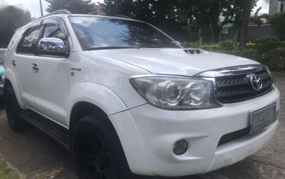 Toyota Fortuner V 2011 for sale