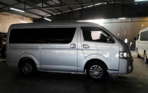 2015 Toyota Hiace GRANDIA GL Manual 2.5 Diesel -8