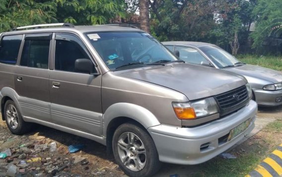 Toyota Revo 2000 for sale-4