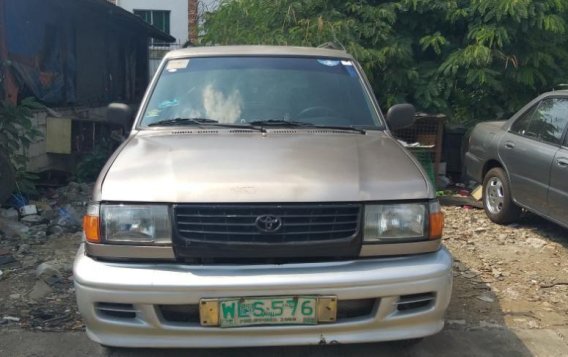 Toyota Revo 2000 for sale