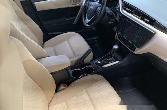 Toyota Corolla Altis 2017 for sale-7