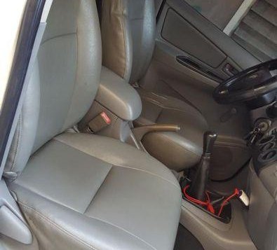 Toyota Innova J 2005 for sale-8