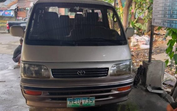 2004 Toyota Hiace for sale