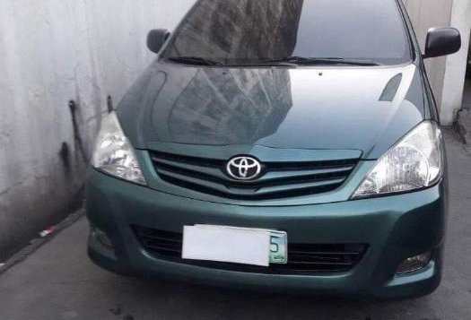 2011 Toyota Innova E for sale