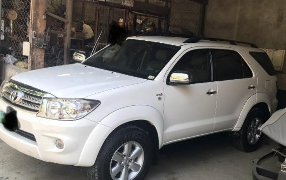 2010 Toyota Fortuner 2.5G for sale -7