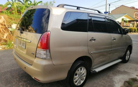 Toyota Innova G 2009 for sale-7