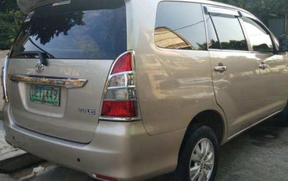 Toyota Innova E 2012 for sale-3