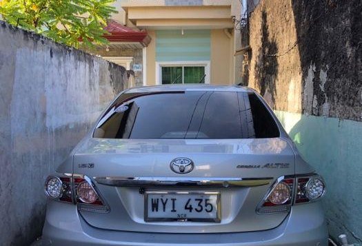 Toyota Altis 1.6V AT 2013 for sale -2