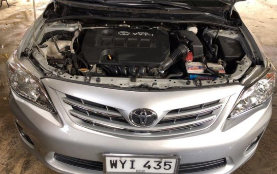 Toyota Altis 1.6V AT 2013 for sale -5