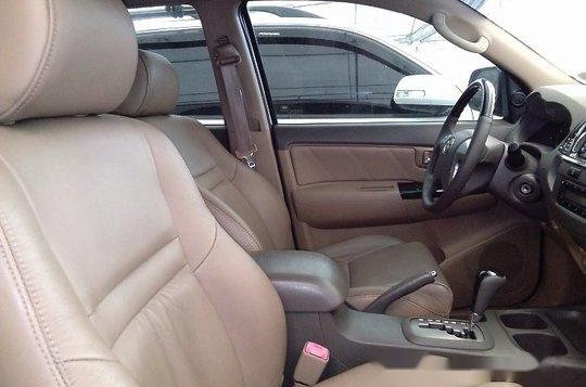 Toyota Fortuner 2013 AT for sale -10
