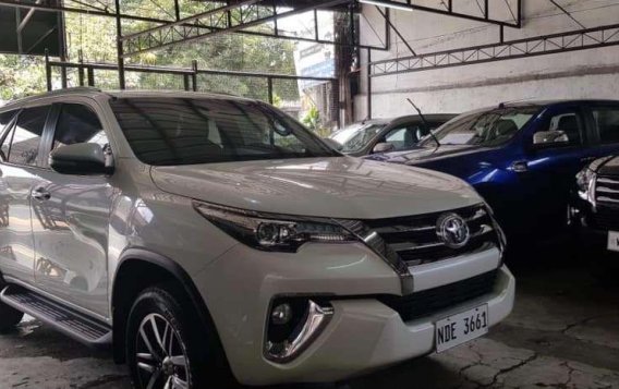 Toyota Fortuner V 2017 for sale-1