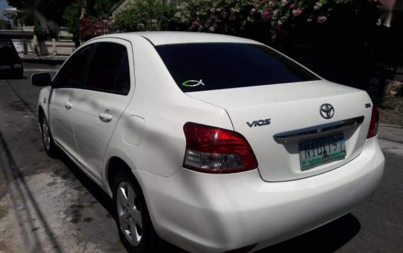 Toyota Vios E MT 2009-7